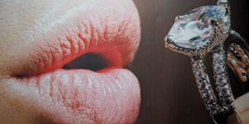 Lembut Kayak Mentega: Panasonic 20mm F1.7