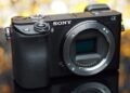 Performa Sony LA-EA2 di kamera Sony A6300
