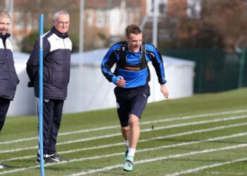 Tumapel Putra, Leicester, & Duit Besar China