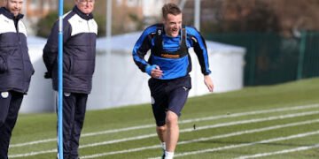 Tumapel Putra, Leicester, & Duit Besar China