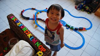 I Say ‘i’ Papa, Not ‘ai’!*