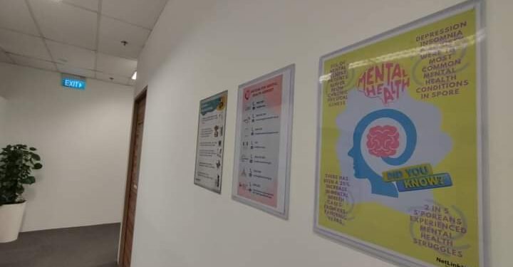 Dua Poster Sakit Mental