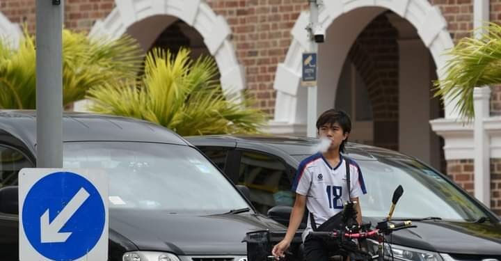 Kikuk Motret Jalanan: dengan kamera gedhe