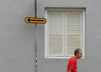 Kikuk Motret Jalanan: dengan kamera gedhe