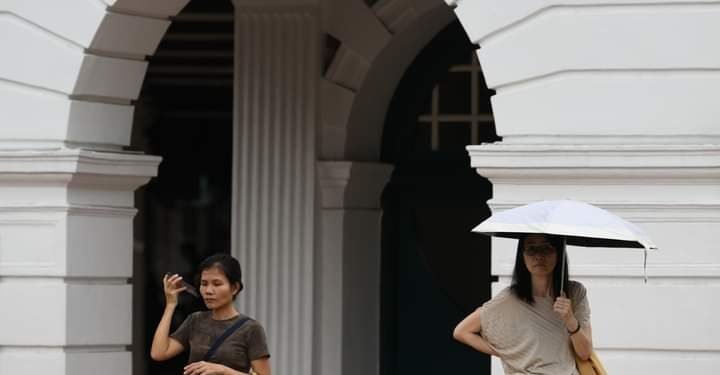 Kikuk Motret Jalanan: dengan kamera gedhe