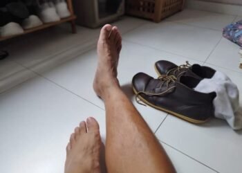 Gadis China yang Tidak pernah Pakai Alas Kaki