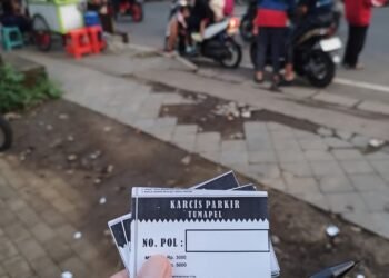 Aku Musti Belajar dari Nenek Pengemis itu!