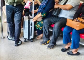 Jangan Pakai Sepatu Lari: untuk jalan-jalan